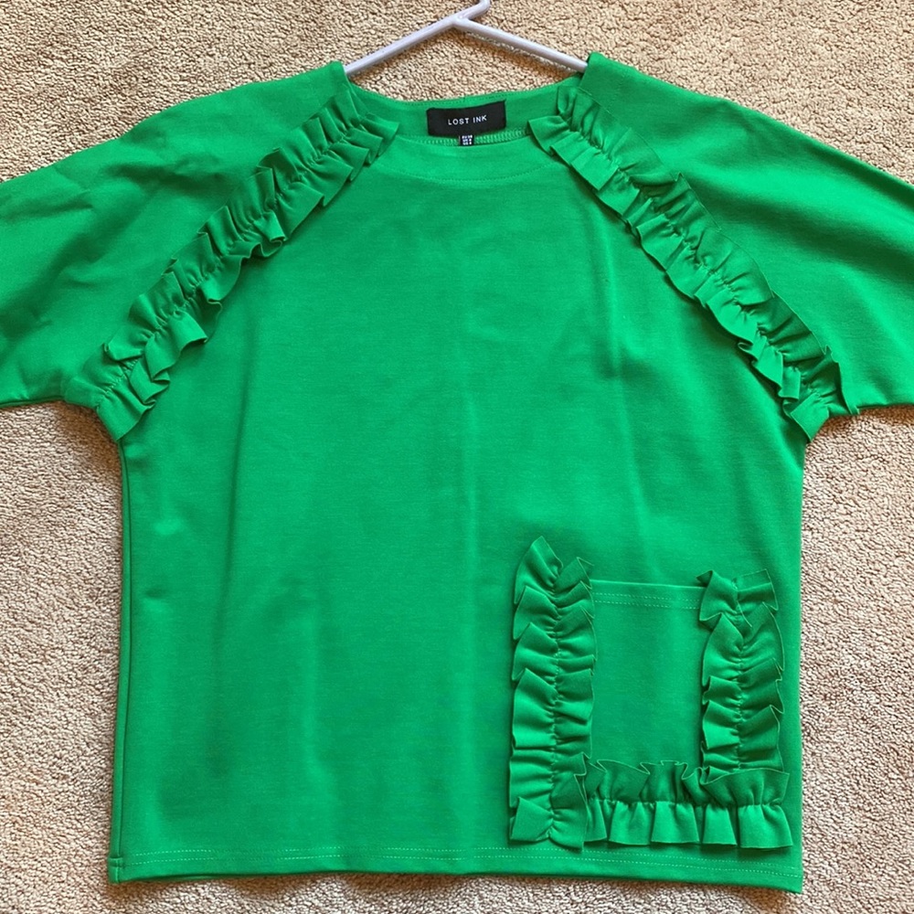 NWT Lost Ink green shirt with ruffle detail, size 4